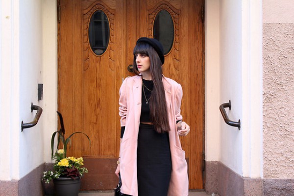 4537605_pazhalabirodriguez-fashion-blog-pencil-midi-skirt-oversized-vintage-coat-sneakers-bowler-00.jpg 4537605_pazhalabirodriguez-fashion-blog-pencil-midi-skirt-oversized-vintage-coat-sneakers-bowler-00.jpg