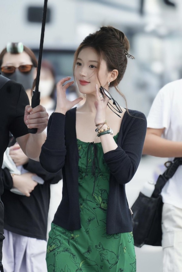 04复古连衣裙-帝政裙.jpg 04复古连衣裙-帝政裙.jpg