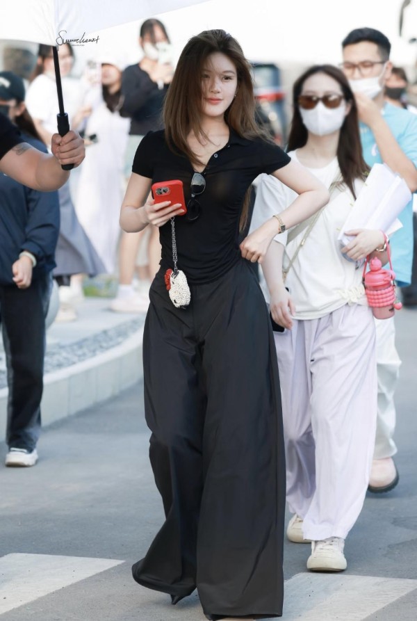 17拖地阔腿裤-3.jpg 17拖地阔腿裤-3.jpg