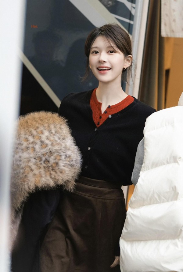 07韩系叠穿-开衫叠穿.jpg 07韩系叠穿-开衫叠穿.jpg