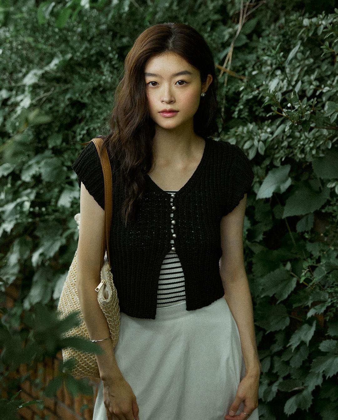 07adaul黑色开衫_条纹背心-1.jpg 07adaul黑色开衫_条纹背心-1.jpg