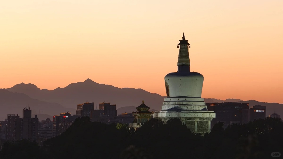 乌兰布统追秋之旅-10.1回到北京的穿搭_3_多啦A哩_来自小红书网页版_.jpg 乌兰布统追秋之旅-10.1回到北京的穿搭_3_多啦A哩_来自小红书网页版_.jpg